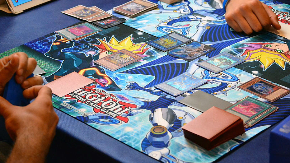 Wie spielt man Yu-Gi-Oh? Spielerklärung und Grundlagen - Cardcosmos