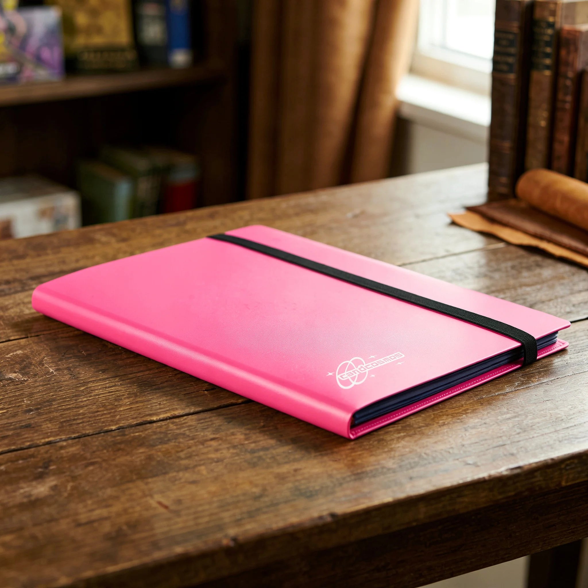 cardcosmos - 9 Pocket Basic Strap Binder - Roze